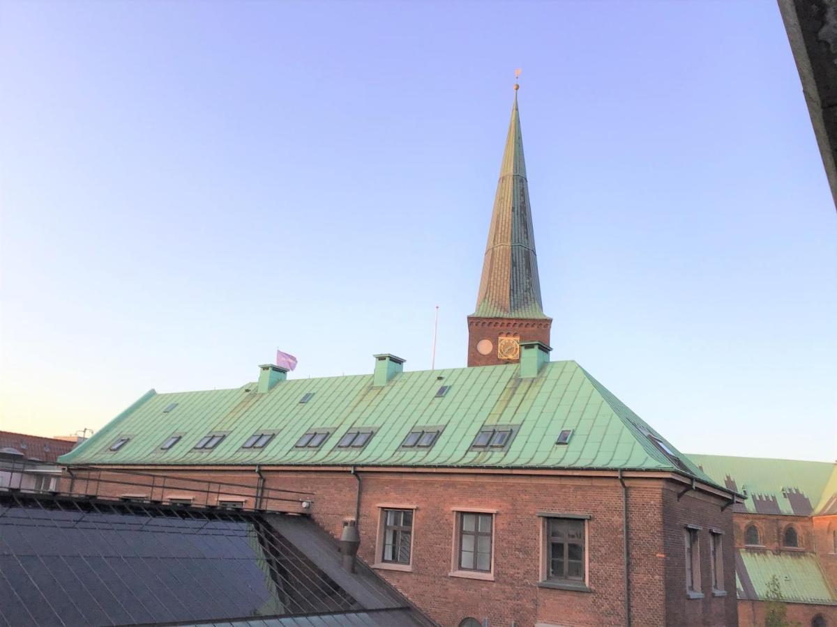 Hyggelig 2-Bedroom Apartment In The Center Of Århus Exterior foto